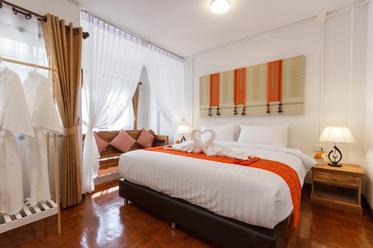Baan Singharaj Hotel Chiang Mai Bagian luar foto