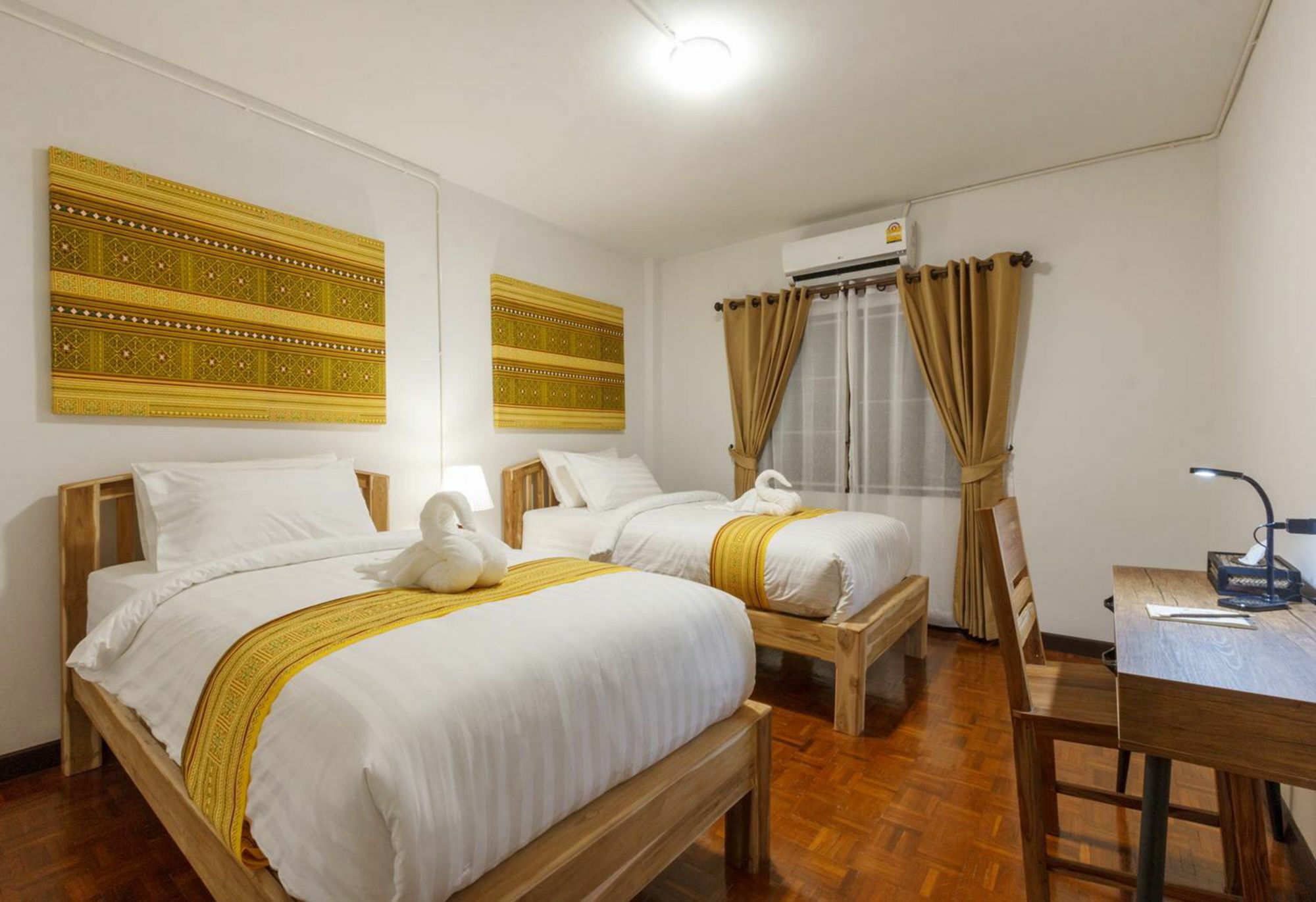 Baan Singharaj Hotel Chiang Mai Bagian luar foto