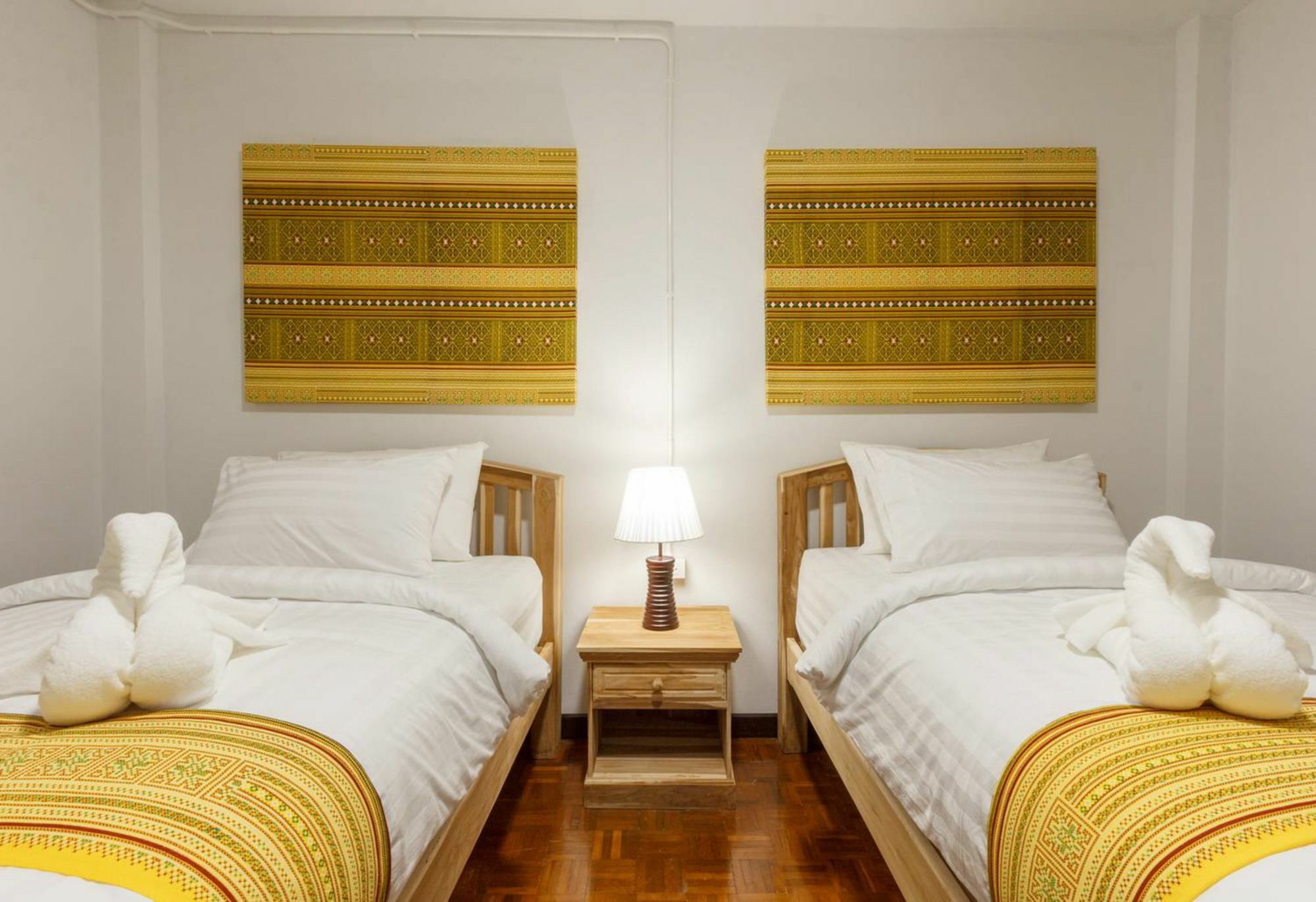 Baan Singharaj Hotel Chiang Mai Bagian luar foto